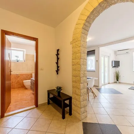 Apartment Vivis *